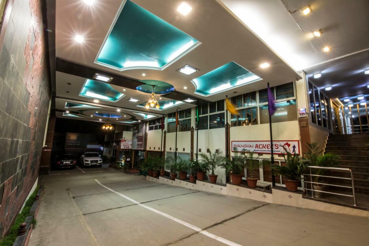 Palayankottai Hotel Aryaas מראה חיצוני תמונה