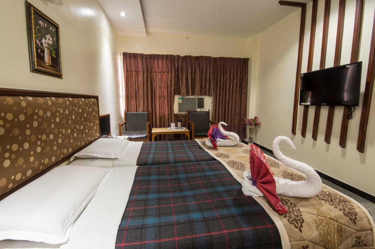 Palayankottai Hotel Aryaas מראה חיצוני תמונה