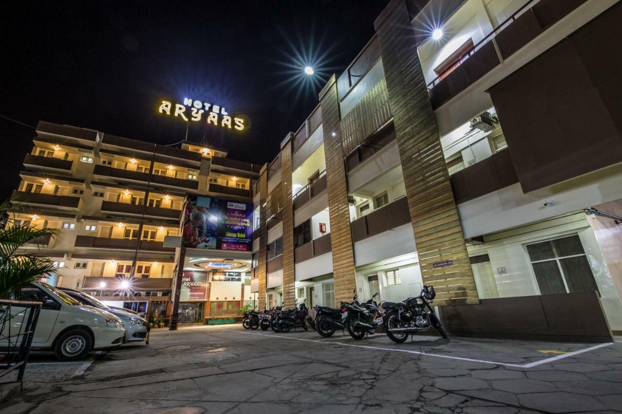 Palayankottai Hotel Aryaas מראה חיצוני תמונה