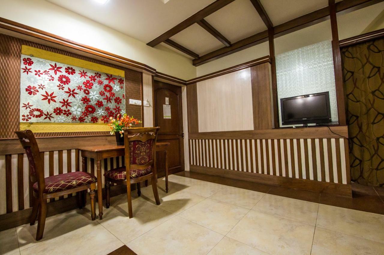 Palayankottai Hotel Aryaas מראה חיצוני תמונה