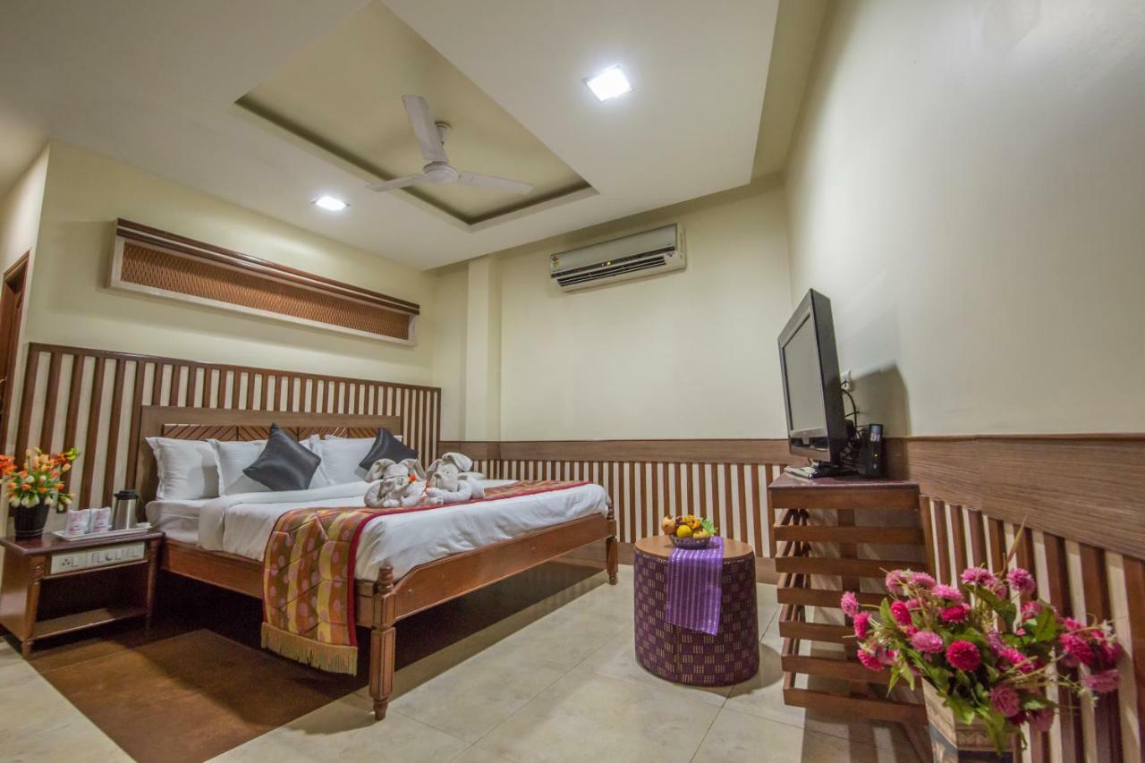 Palayankottai Hotel Aryaas מראה חיצוני תמונה