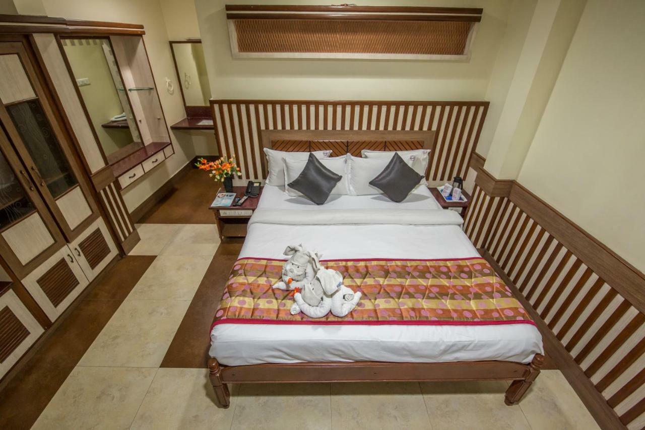 Palayankottai Hotel Aryaas מראה חיצוני תמונה