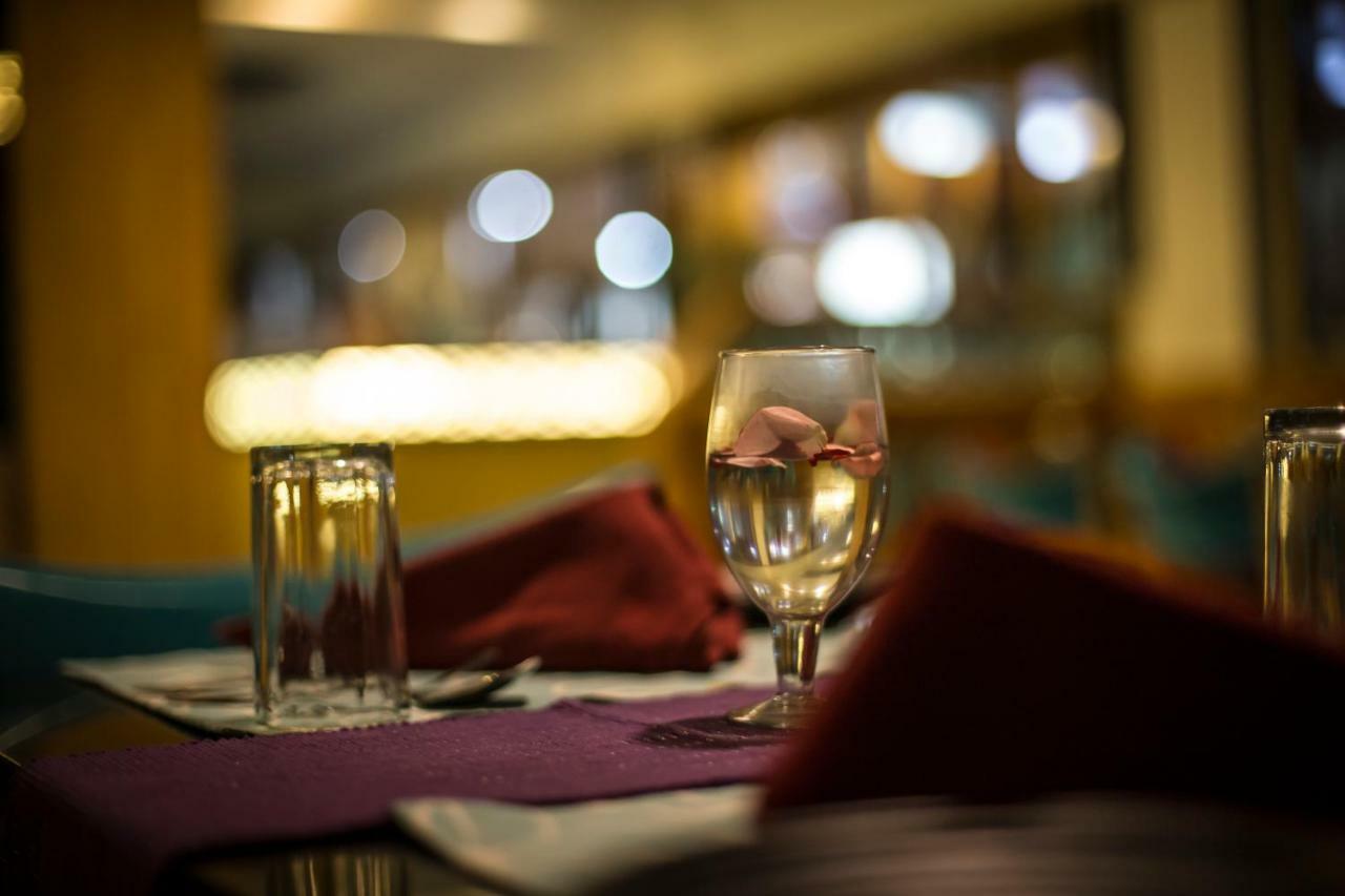 Palayankottai Hotel Aryaas מראה חיצוני תמונה