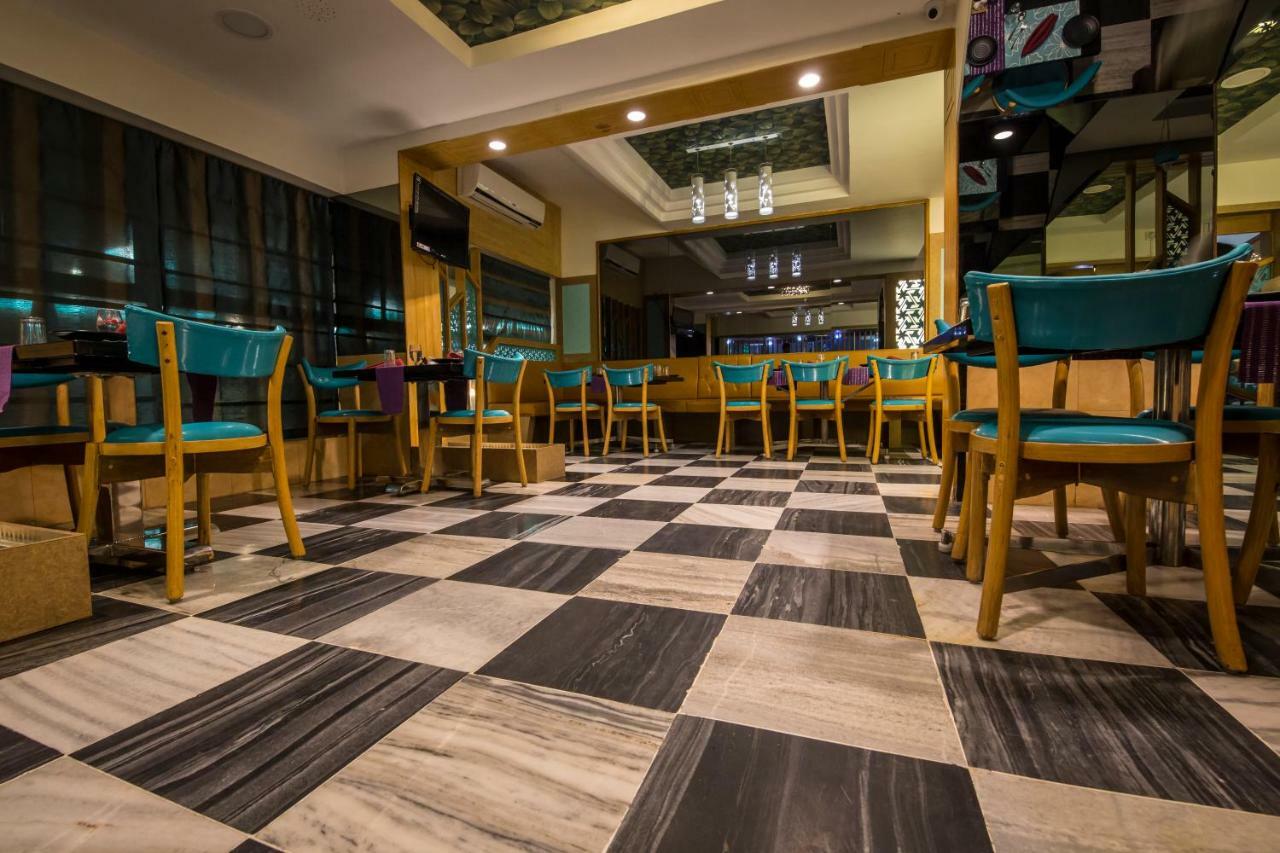 Palayankottai Hotel Aryaas מראה חיצוני תמונה